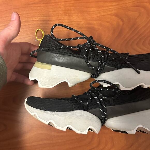 SOREL Women's Kinetic Impact Lace Sneakers Size 6 Athletic Casual Black - Picture 9 of 12